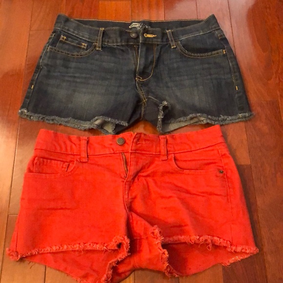 Women’s old navy shorts 2 Lot size 4 - Picture 1 of 2
